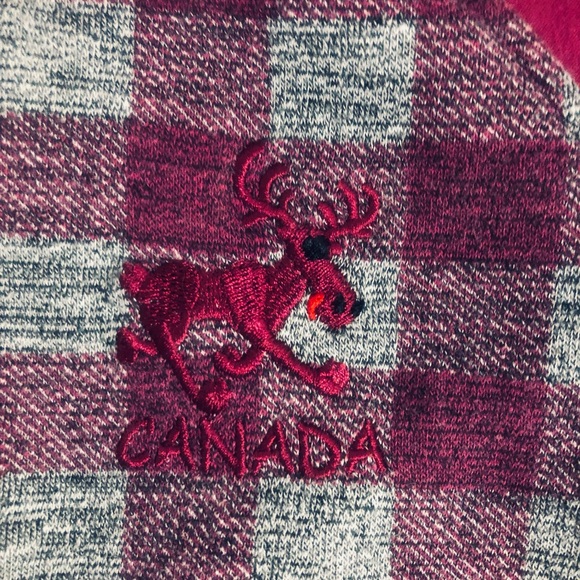 Souvenirs Northern Canada Moose Zip Up Hoodie Maroon Plaid Child Size 8 - Picture 3 of 11